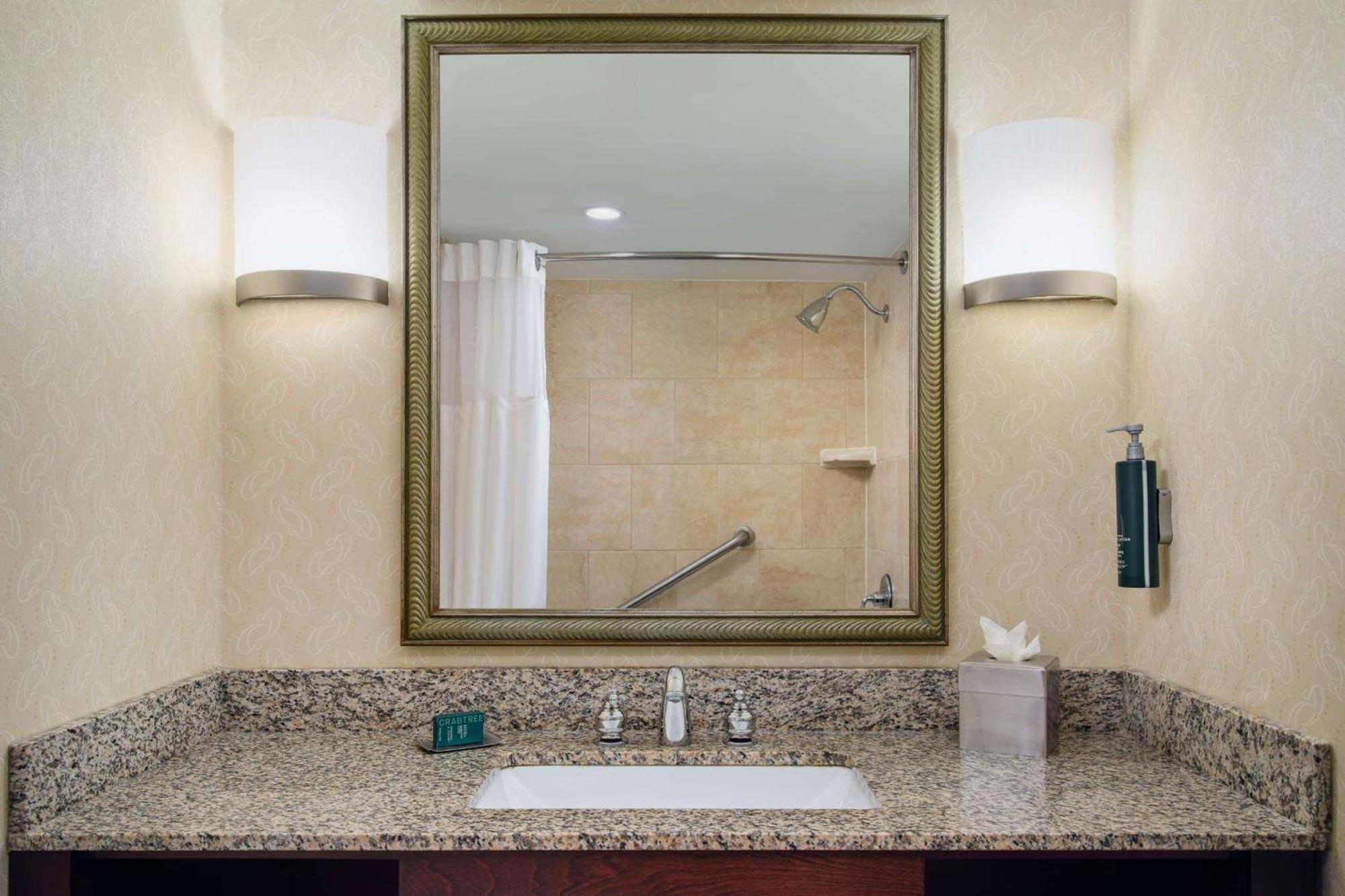 Doubletree By Hilton Rocky Mount Otel Dış mekan fotoğraf